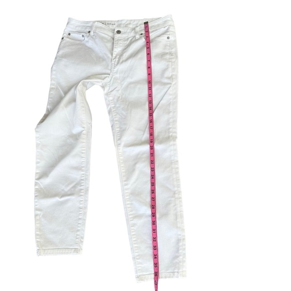Talbots White Jeans Women's Flawless Girlfriend Size:‎ 8 - Picture 9 of 9